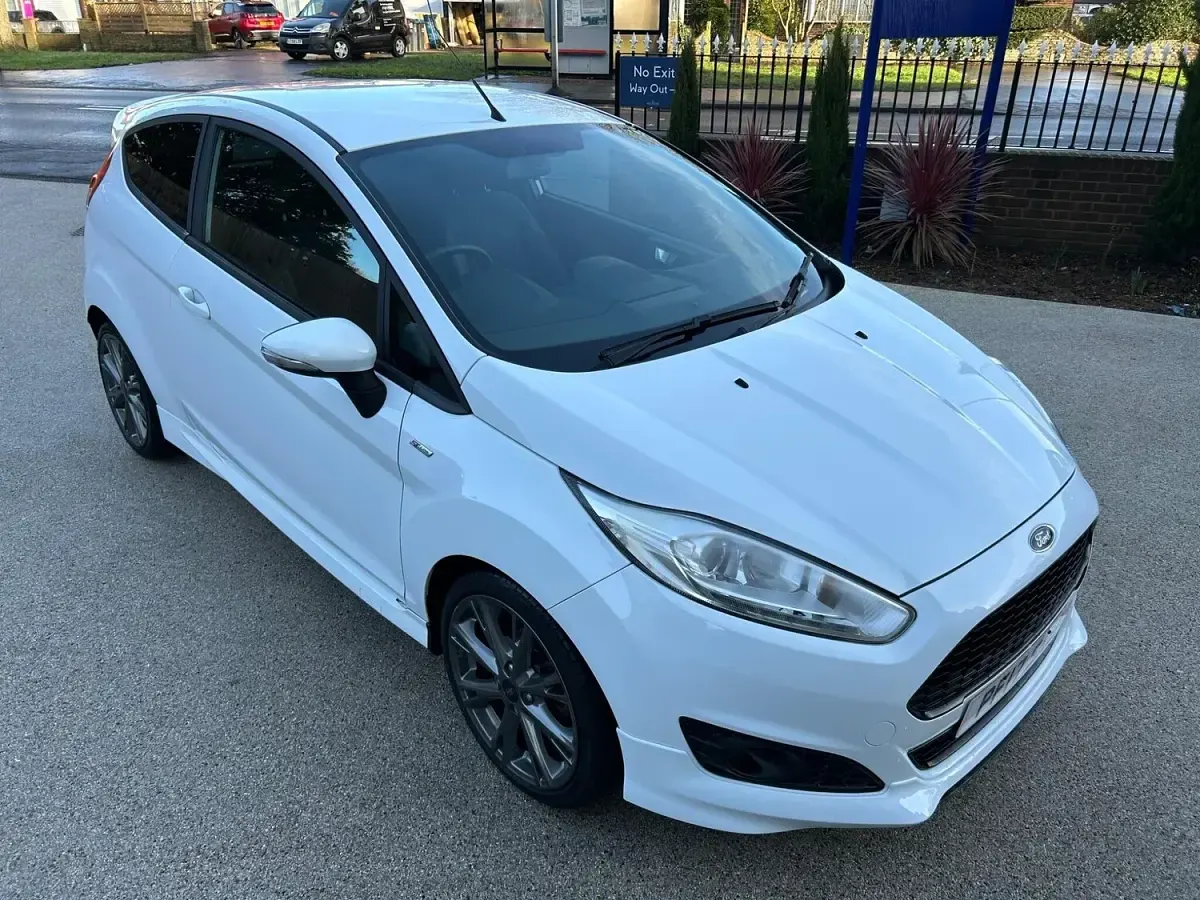 Used Ford Fiesta ST-Line 2017 White Hatchback