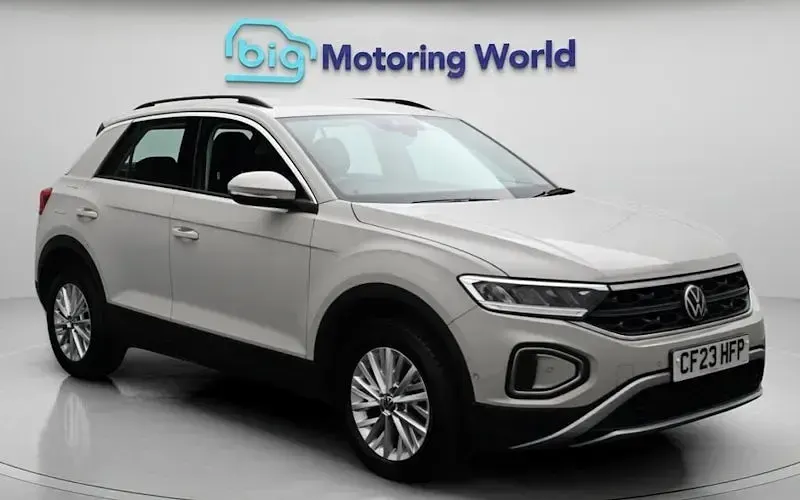 Used VW T-Roc Life 150 HP (110 kW) 2025 SUV