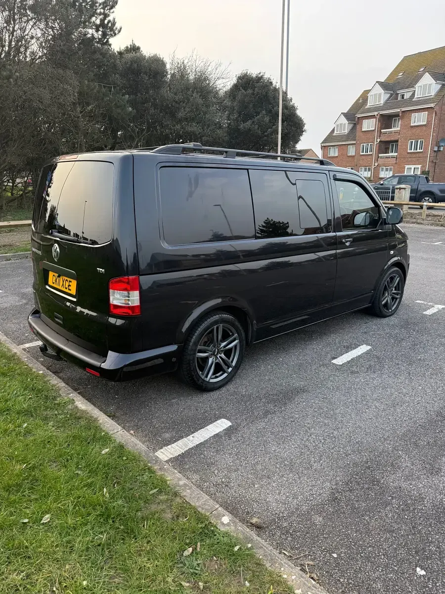 Used VW T5 180 HP (132 kW) 2011 Black Van