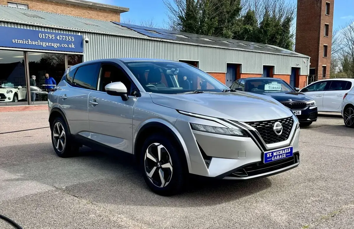 Used Nissan Qashqai N-Connecta 2022 Silver SUV