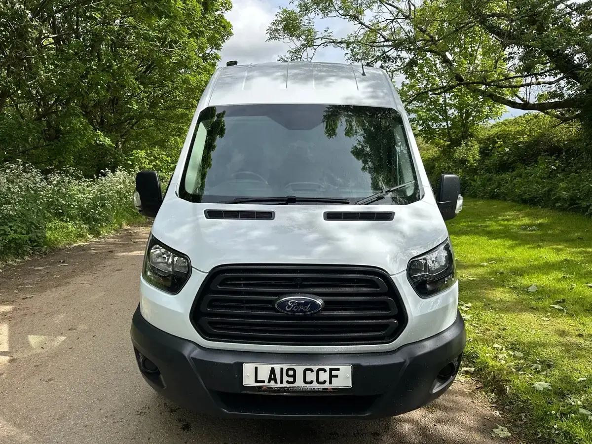 Used Ford Transit 130 HP (95 kW) 2019 White Van