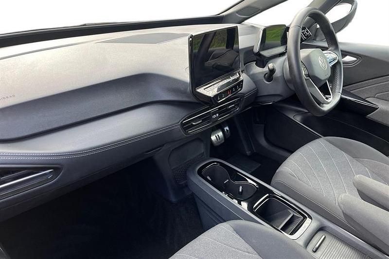 Used VW ID.3 Pro 150 kW (204 HP) 2024 Costa azul with black roof Hatchback