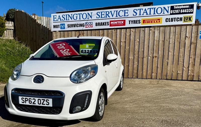 Used Citroën C1 VTR Sport 68 HP (50 kW) 2012 White Hatchback