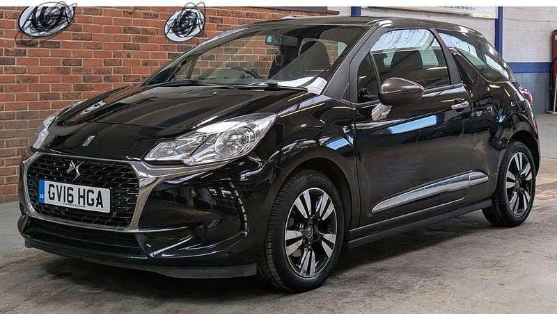 Black Used 2016 DS Automobiles DS3 Chic Hatchback | £4,790 (Fair price) - Image 1/4