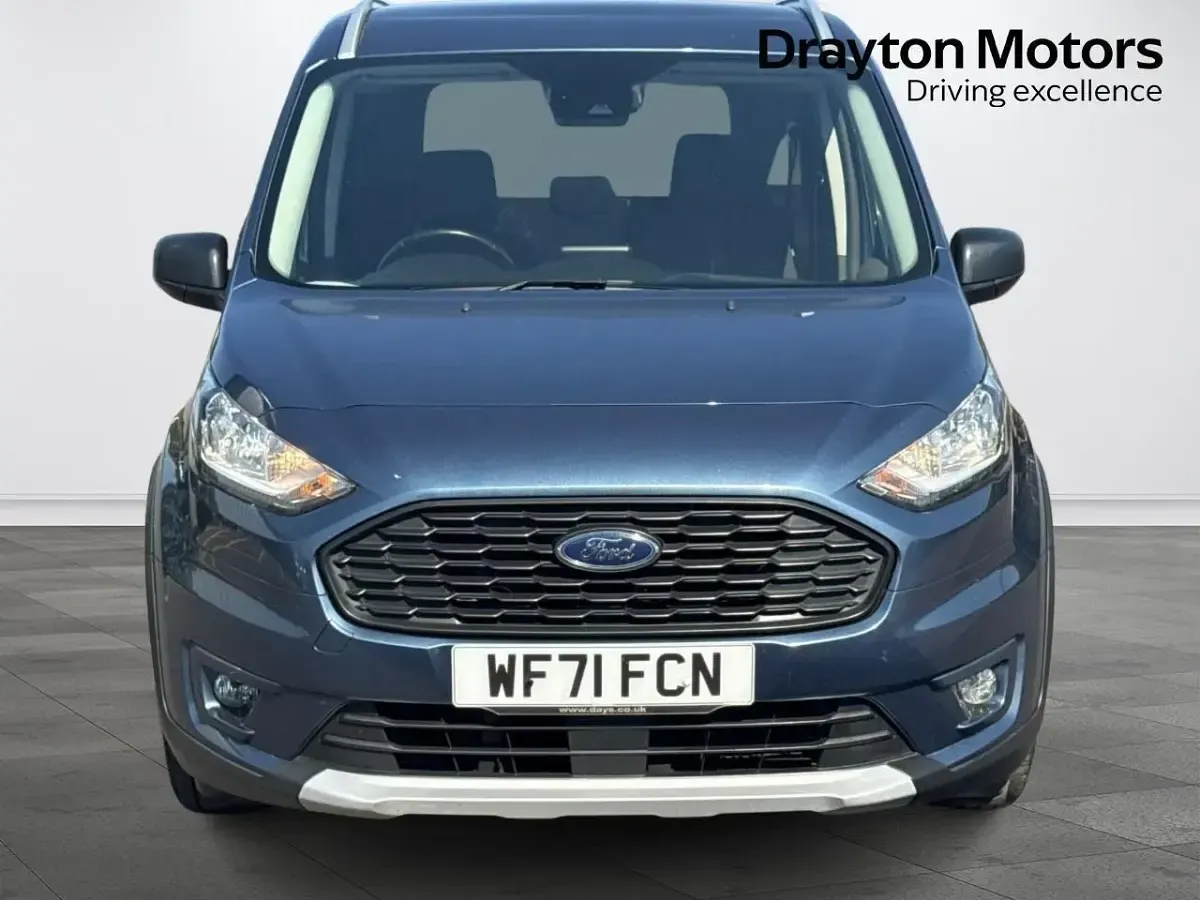 Used Ford Tourneo Active 120 HP (88 kW) 2021 Blue MPV