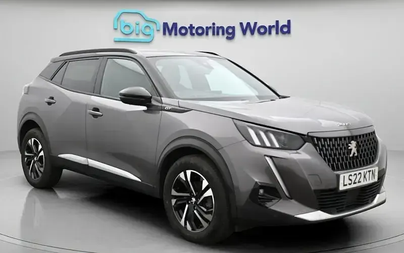 Begagnad Peugeot 2008 GT 131 HK (96 kW) 2022 SUV