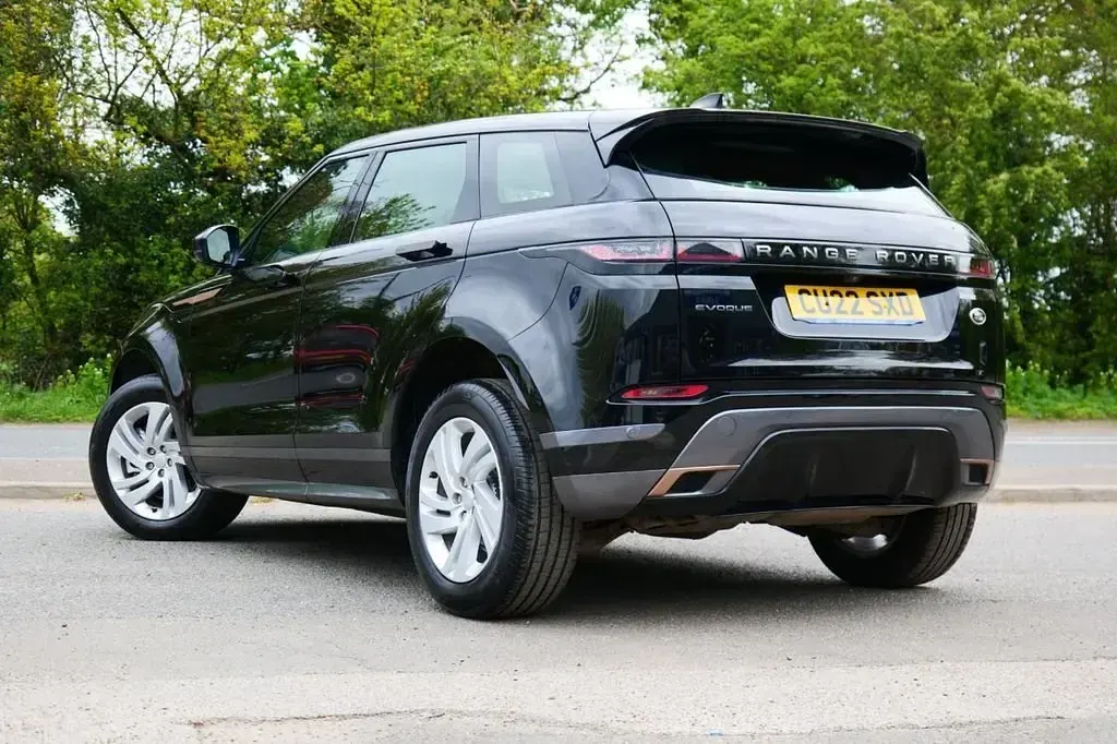 Używany Land Rover Range Rover evoque R-Dynamic 163 KM (119 kW) 2022 Czarny SUV