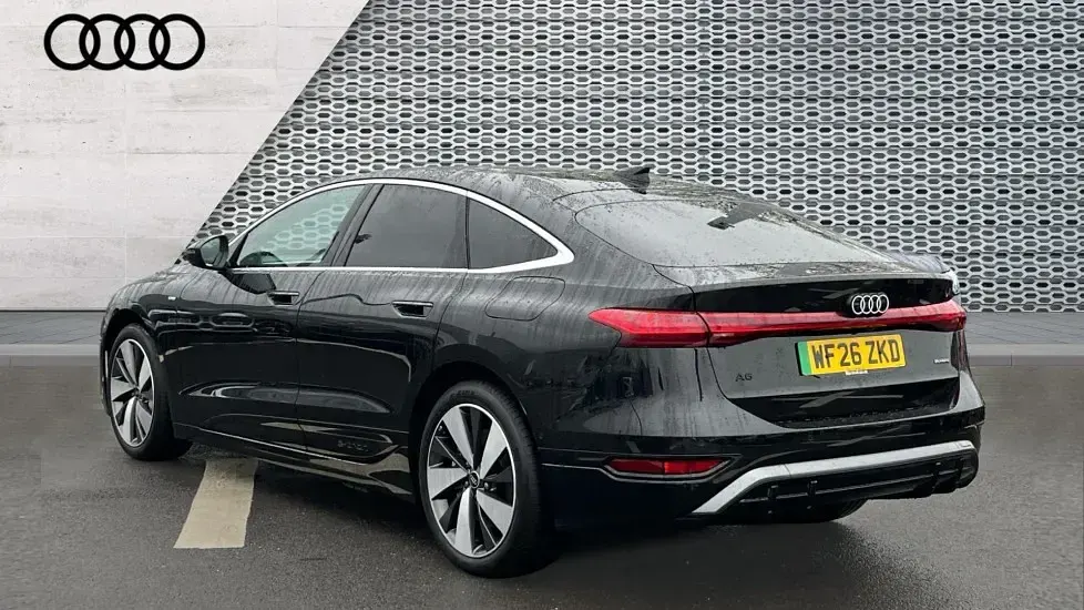 New Audi e-tron Sportback S-Line 314 kW (428 HP) 2026 Black SUV