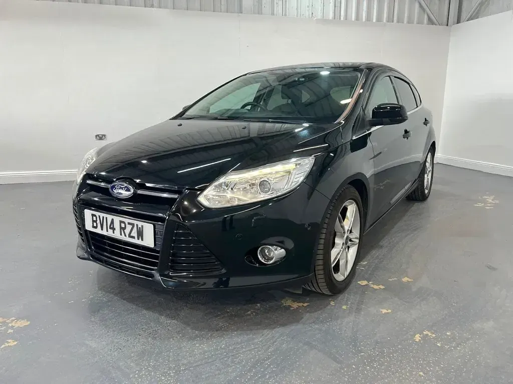 Used Ford Focus Titanium X 115 HP (84 kW) 2014 Black Hatchback