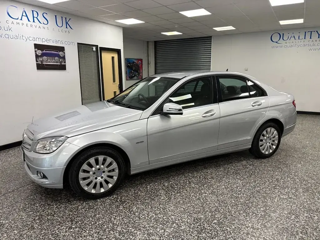 Used Mercedes C220 Elegance 170 HP (125 kW) 2010 Silver Sedan