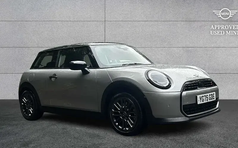 Used Mini Cooper Classic 150 kW (204 HP) 2025 Hatchback
