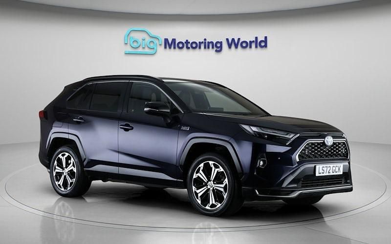 Used 2022 Toyota RAV4 Estate | £21,300 (Good price) - Image 1/4