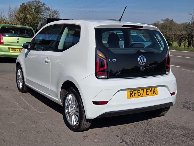 Begagnad VW up! move up! 60 HK (44 kW) 2018 Vit Halvkombi
