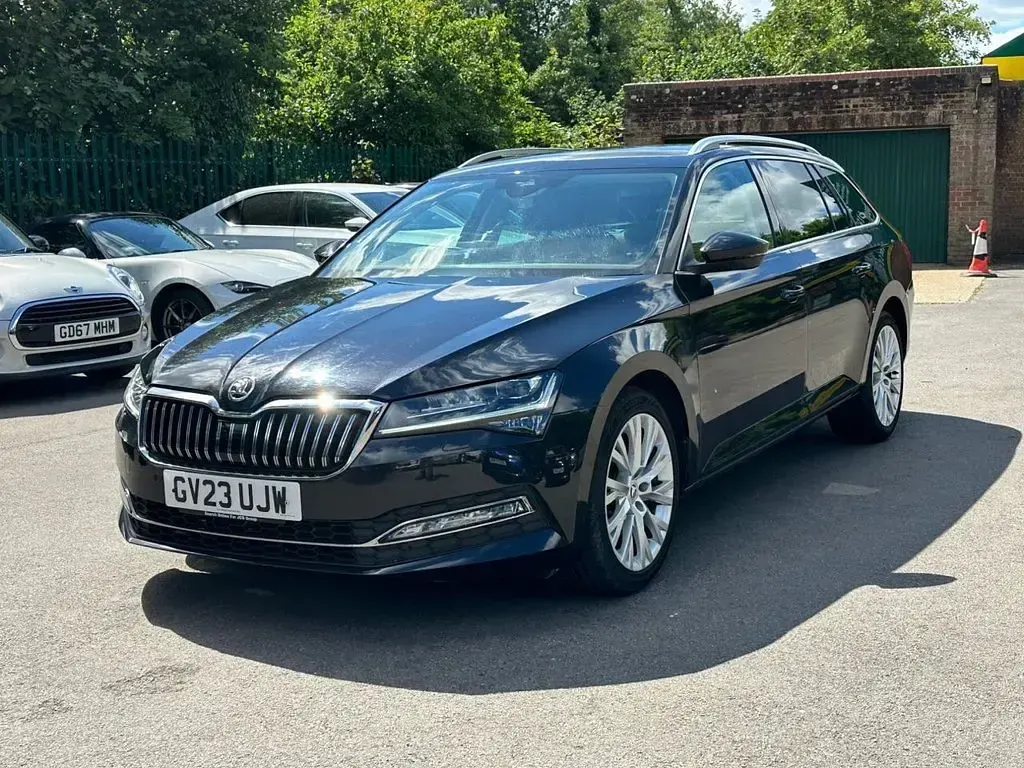 Used Skoda Superb SE L 150 HP (110 kW) 2023 Black Estate
