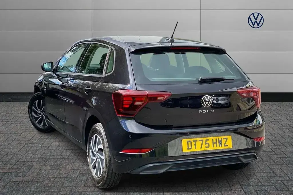 Used VW Polo Life 95 HP (69 kW) 2026 Black Hatchback