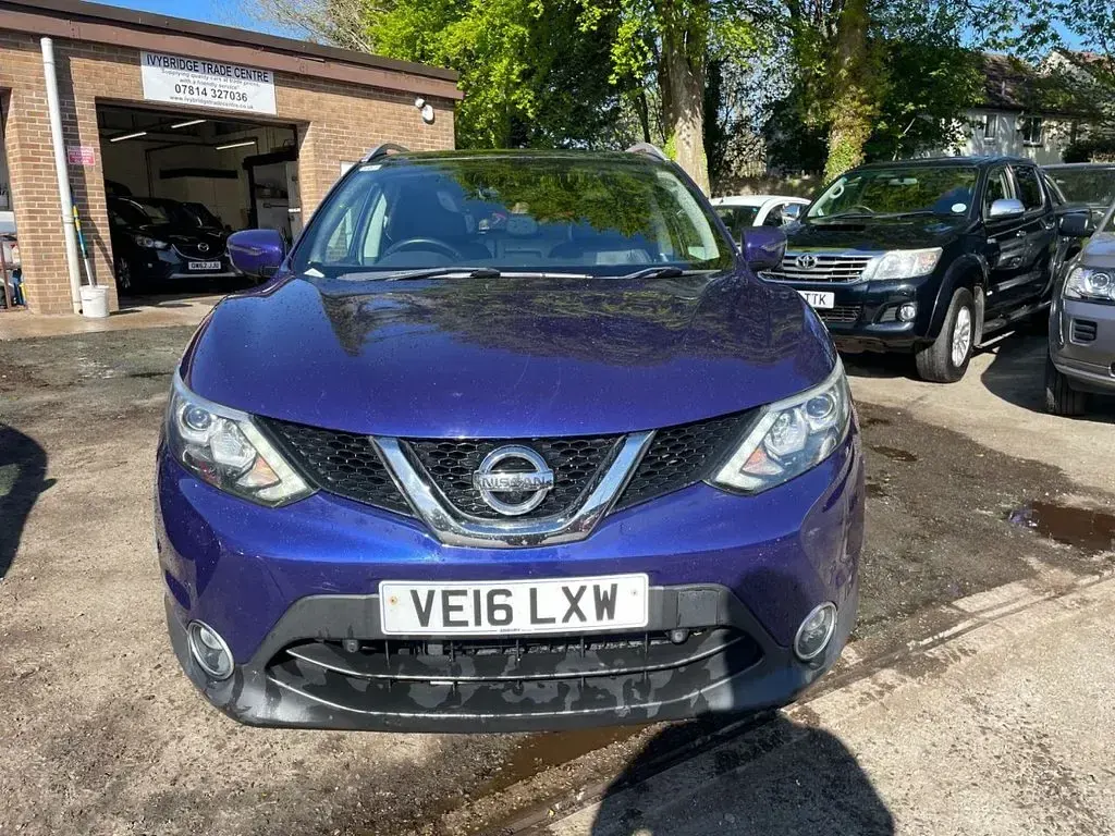 Used Nissan Qashqai Tekna 110 HP (80 kW) 2016 Blue SUV