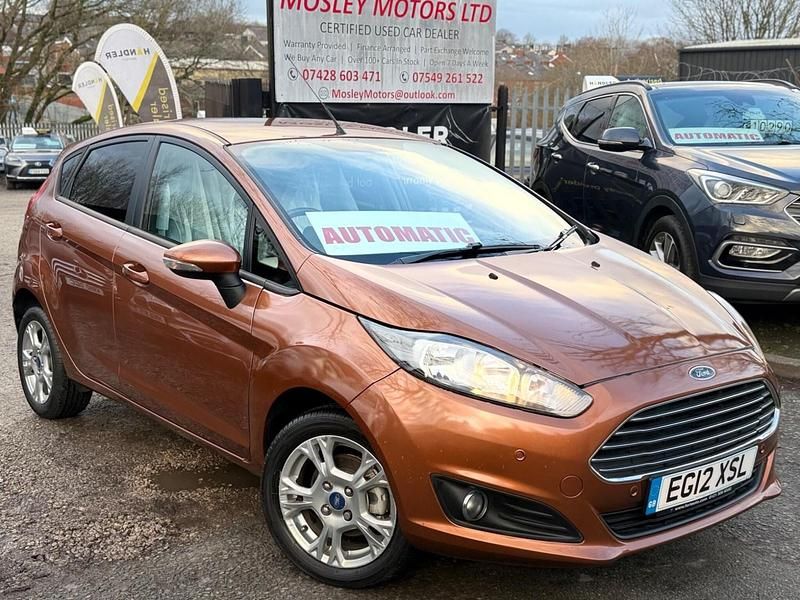 Used Ford Fiesta Style 105 HP (77 kW) 2014 Brown Hatchback