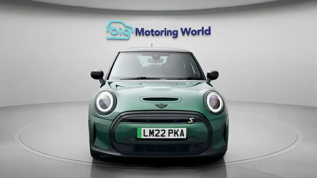Usado Mini Cooper S Hatch 135 kW (184 CV) 2022 Verde Utilitario