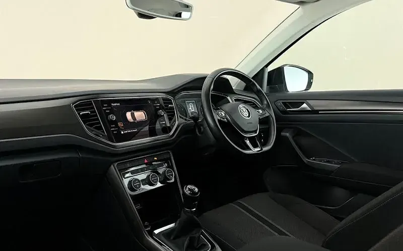Used VW T-Roc Design 150 HP (110 kW) 2021 SUV