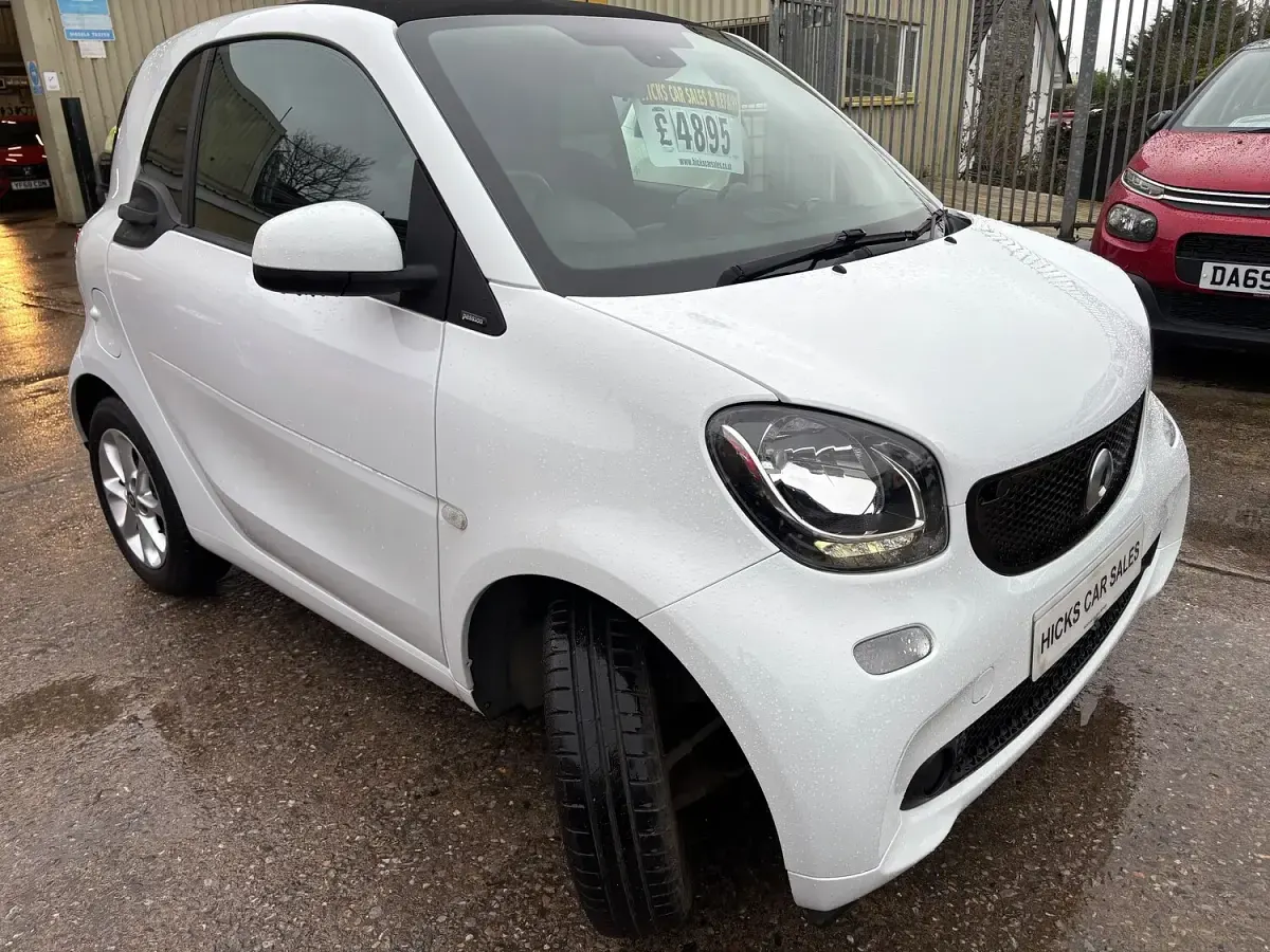 Used Smart ForTwo Coupé Passion 71 HP (52 kW) 2017 White Coupe