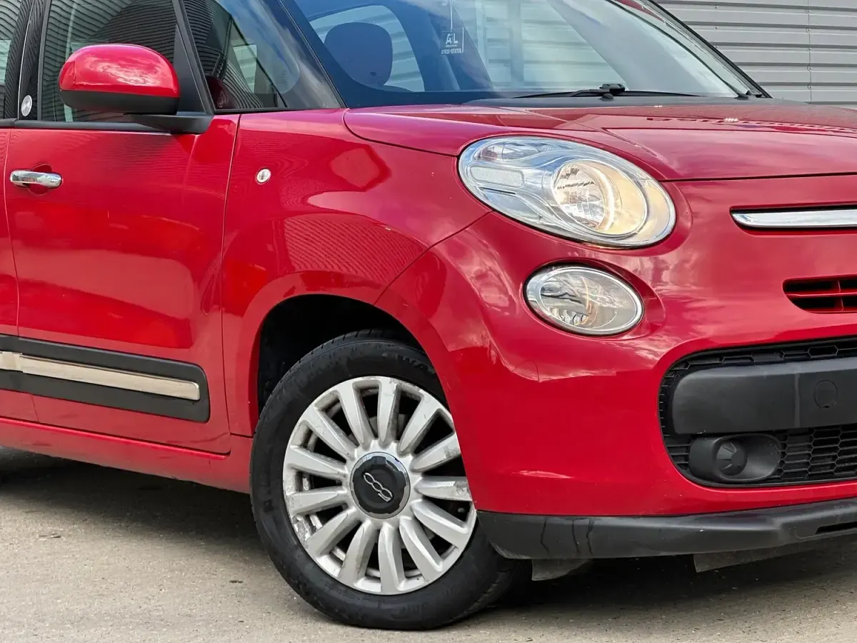 Used Fiat 500L Pop Star 85 HP (62 kW) 2014 Red MPV