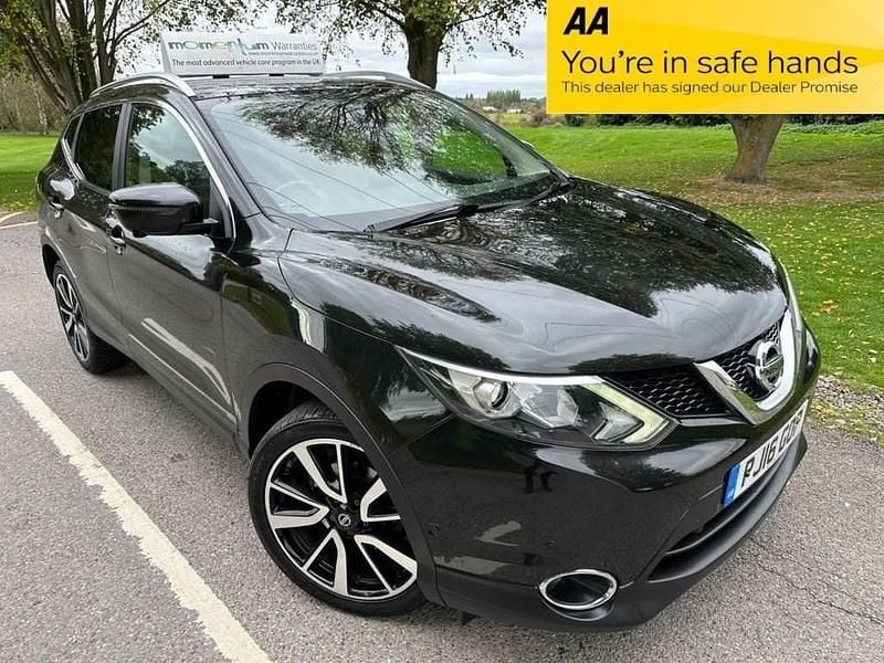 Black Used 2016 Nissan Qashqai S SUV | £6,995 (Fair price) - Image 1/4