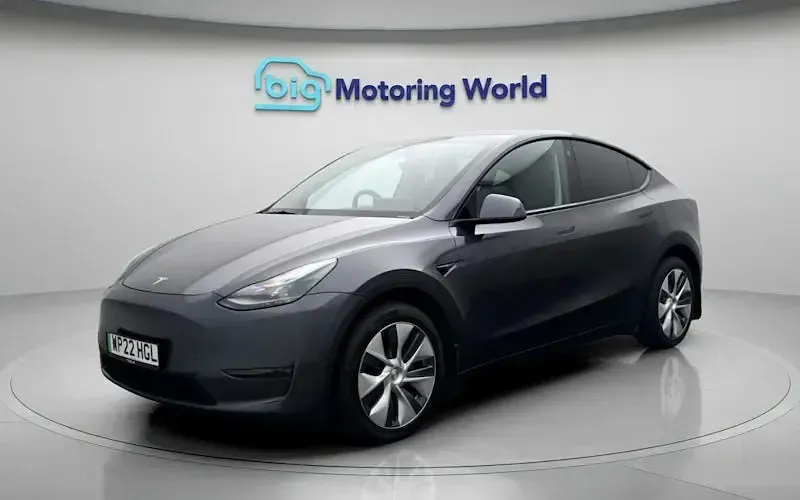 Used Tesla Model Y Long Range AWD 286 kW (389 HP) 2025 SUV