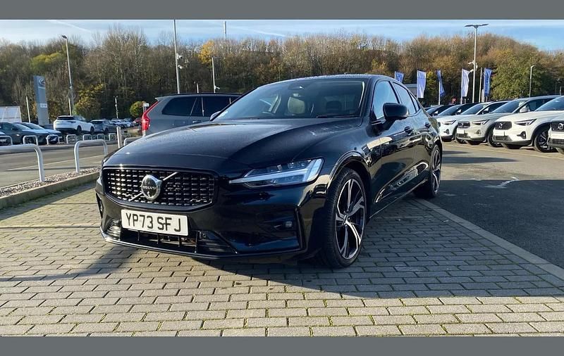 Used Volvo S60 Plus 247 HP (181 kW) 2023 Black Sedan
