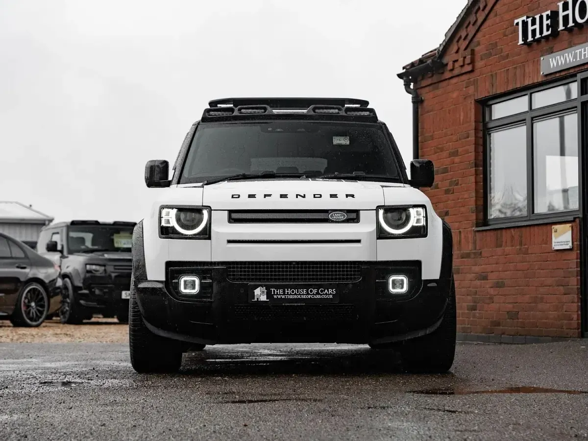 Used Land Rover Defender SE Dynamic 2025 White Estate