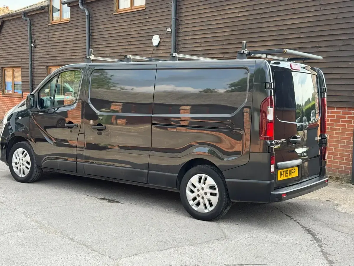 Usado Renault Trafic 2019 Preto Monovolume