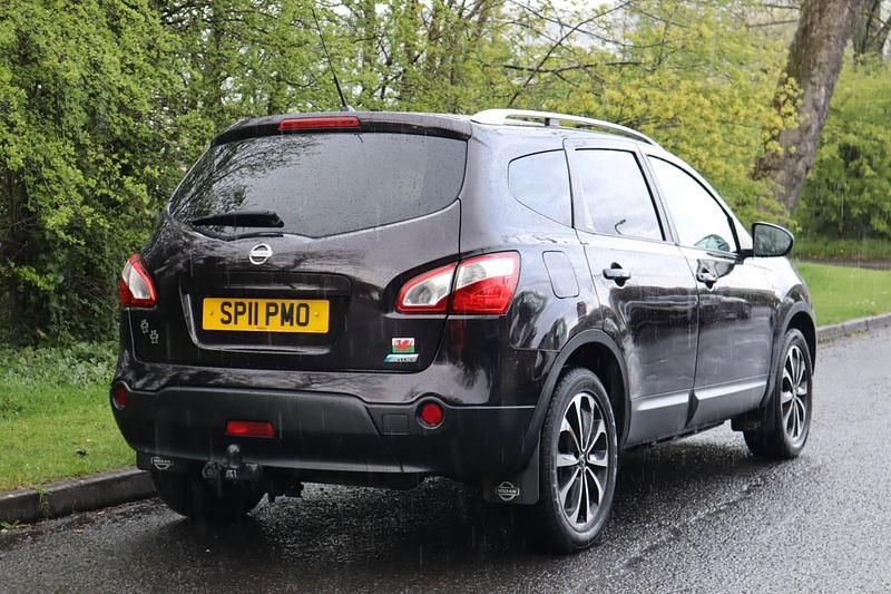 Used Nissan Qashqai +2 N-TEC 110 HP (80 kW) 2011 Black SUV