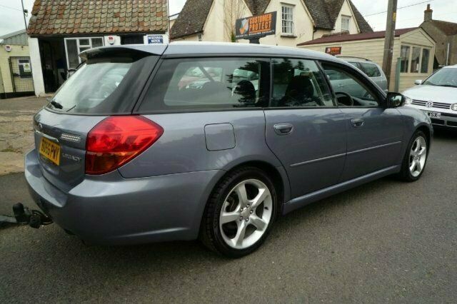Begagnad Subaru Legacy 2006 Kombi