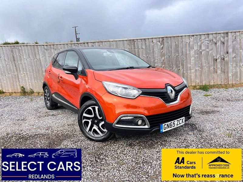 Used Renault Captur Dynamique 90 HP (66 kW) 2015 Orange/black SUV