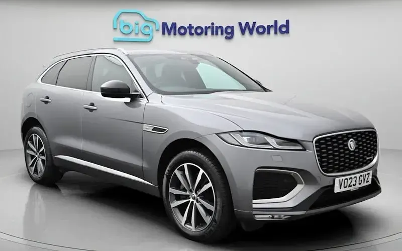 Used Jaguar F-Pace R-Dynamic 300 HP (220 kW) 2023 SUV