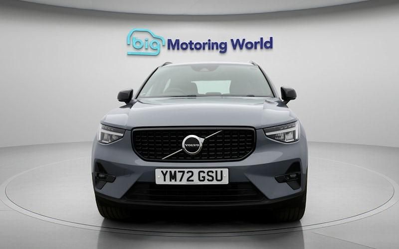 Used Volvo XC40 Plus 211 HP (155 kW) 2023 Grey SUV