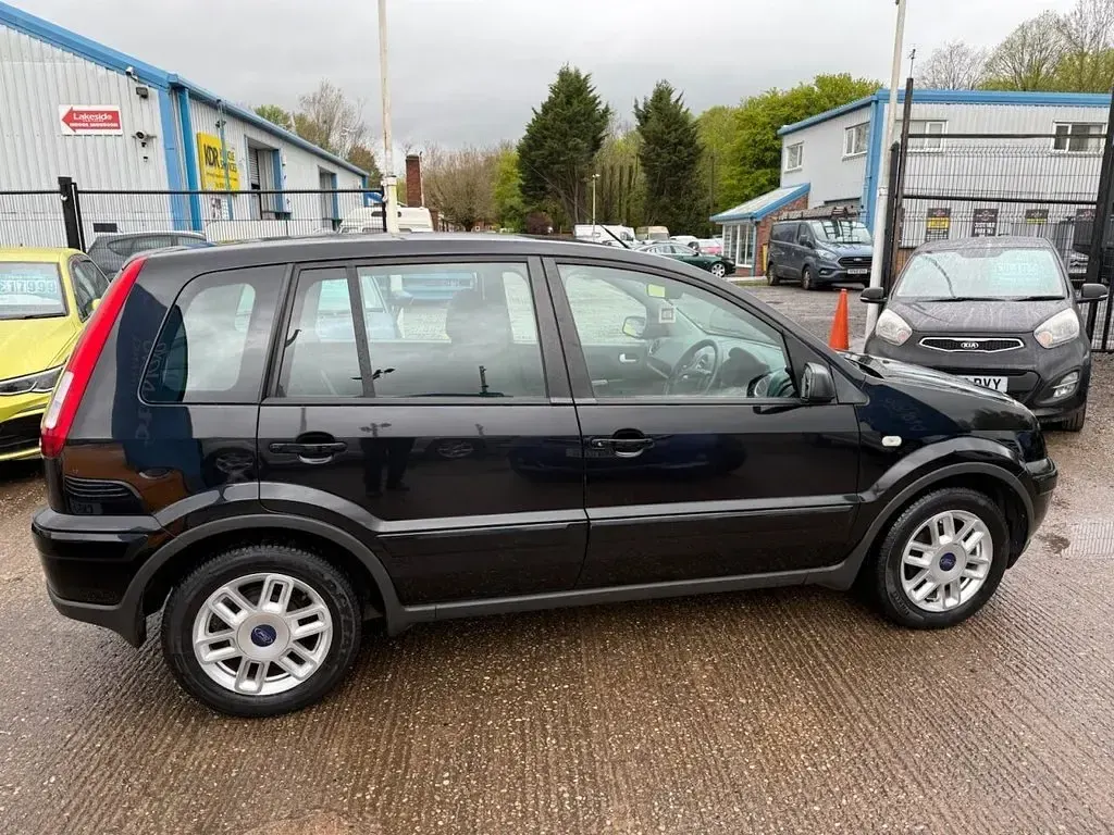 Used Ford Fusion Zetec 99 HP (72 kW) 2009 Black Hatchback