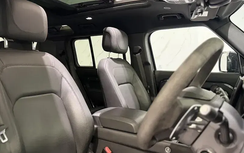 Usado Land Rover Defender Carpathian Edition 525 HP (386 kW) 2024 SUV