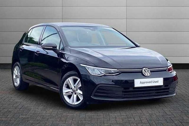 Used 2023 VW Golf VIII | £17,395 (Good price) - Image 1/4