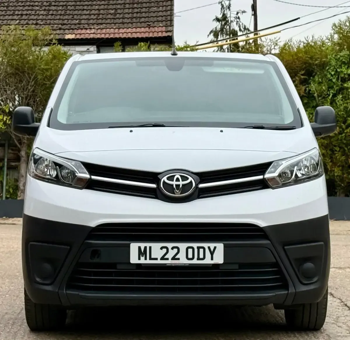 Used Toyota Proace 120 HP (88 kW) 2022 White MPV