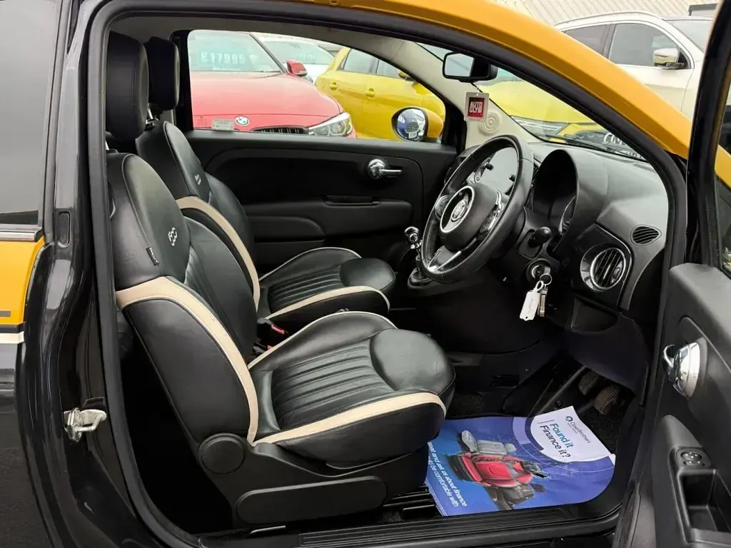 Used Fiat 500 Lounge 69 HP (50 kW) 2018 Multicolour Hatchback