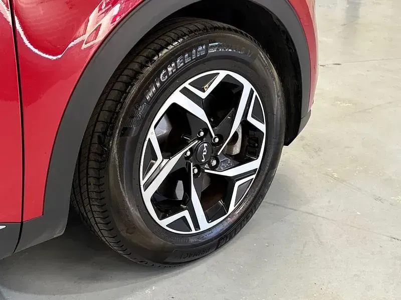 Used Kia Sportage 157 HP (115 kW) 2025 Red SUV