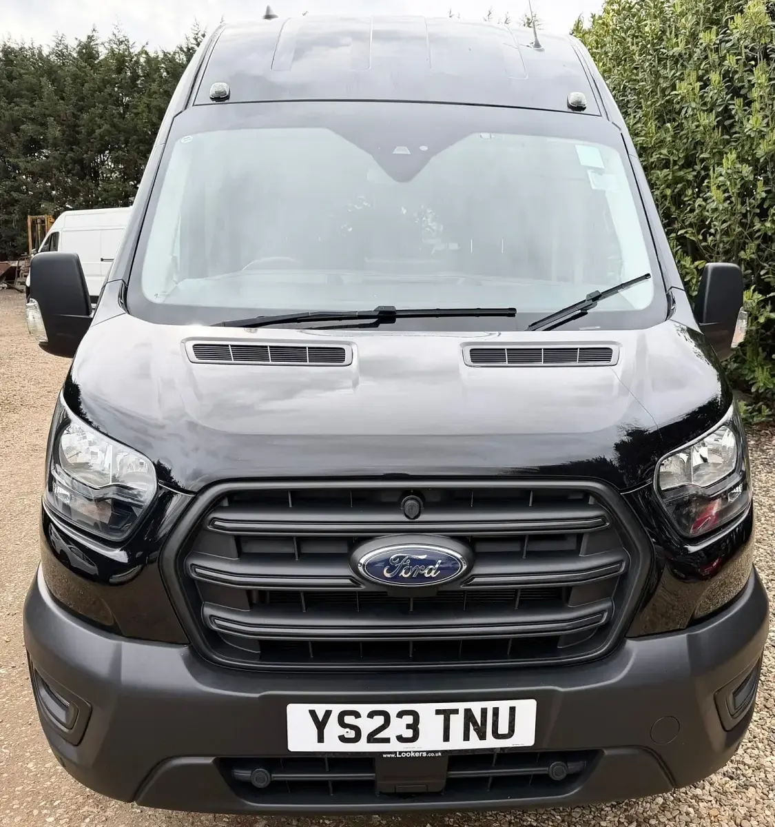Second-hand Ford Transit Trend 170 CP (125 kW) 2023 Negru