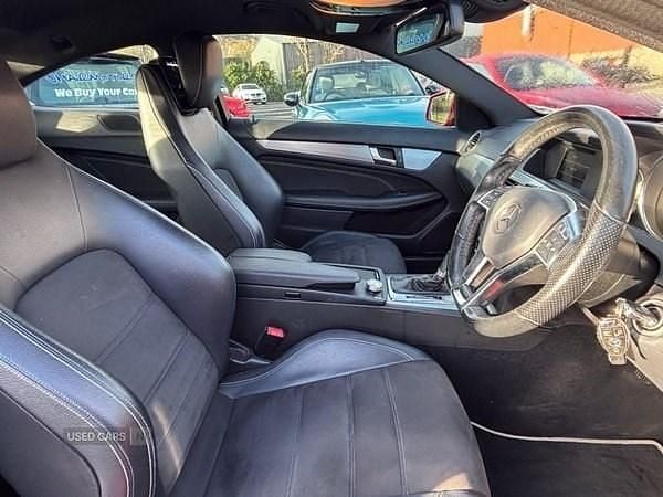 Used Mercedes C180 Sport Edition 150 HP (110 kW) 2014 Red Coupe