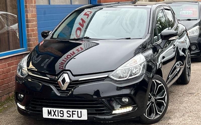 Used Renault Clio IV Iconic 90 HP (66 kW) 2019 Black Hatchback