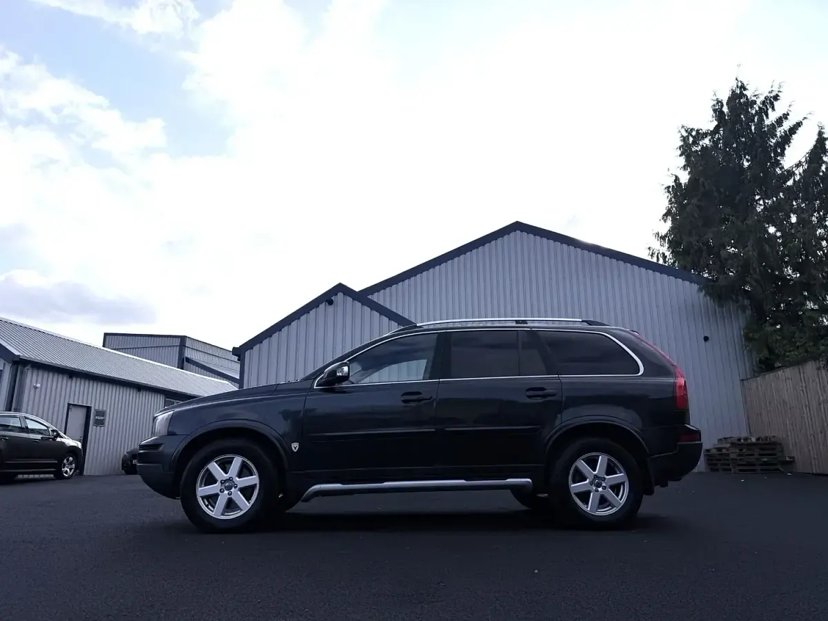 Used Volvo XC90 2010 Grey SUV