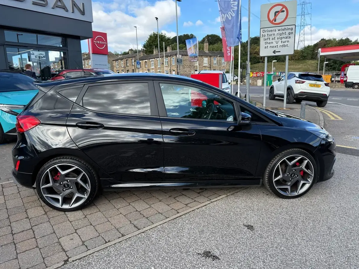 Used Ford Fiesta ST 200 HP (147 kW) 2020 Black Hatchback