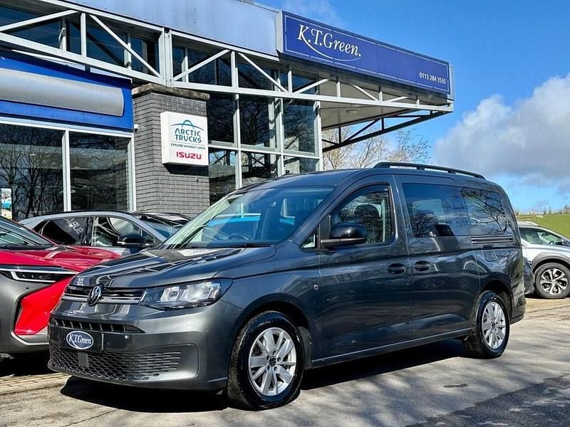 Used VW Caddy Maxi S 122 HP (89 kW) 2024 Grey MPV