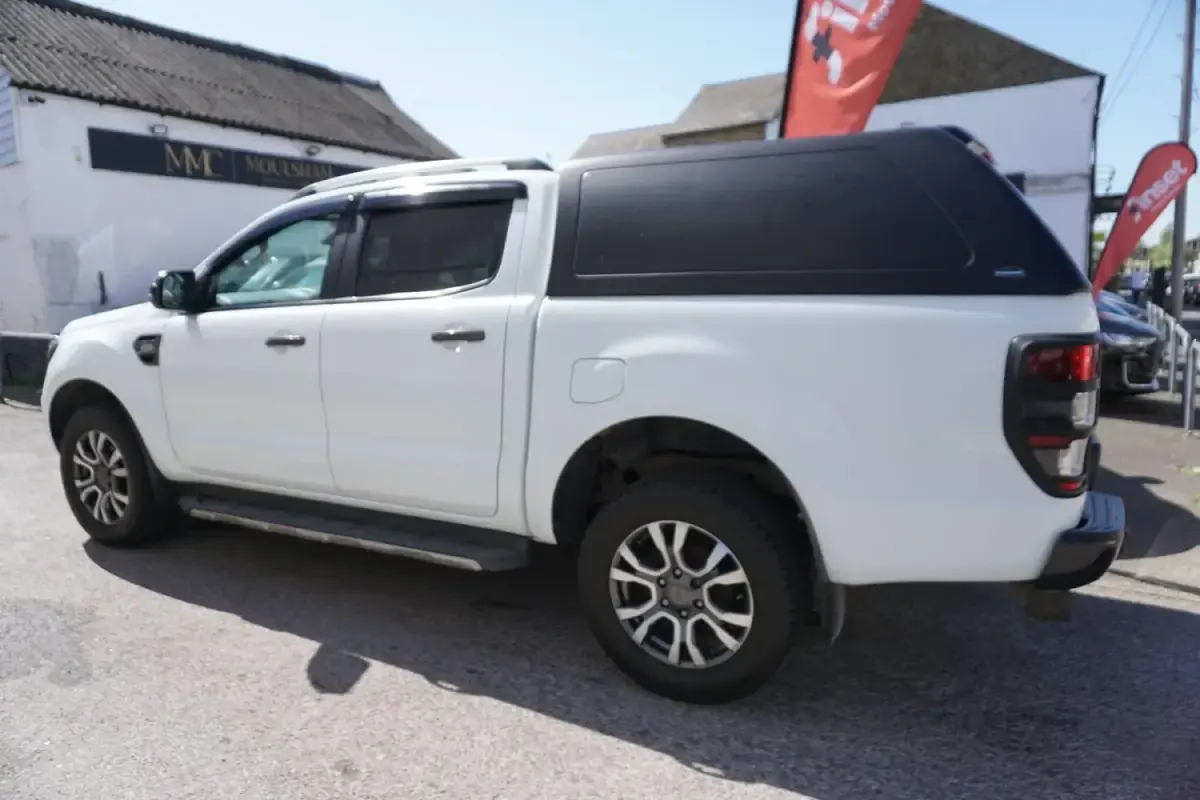 Usado Ford Ranger Wildtrack 200 CV (147 kW) 2016 Blanco Pickup/Camioneta