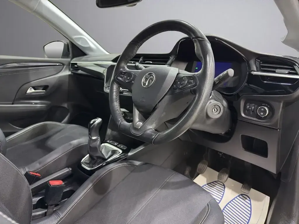 Used Vauxhall Corsa Edition 75 HP (55 kW) 2022 Black Hatchback