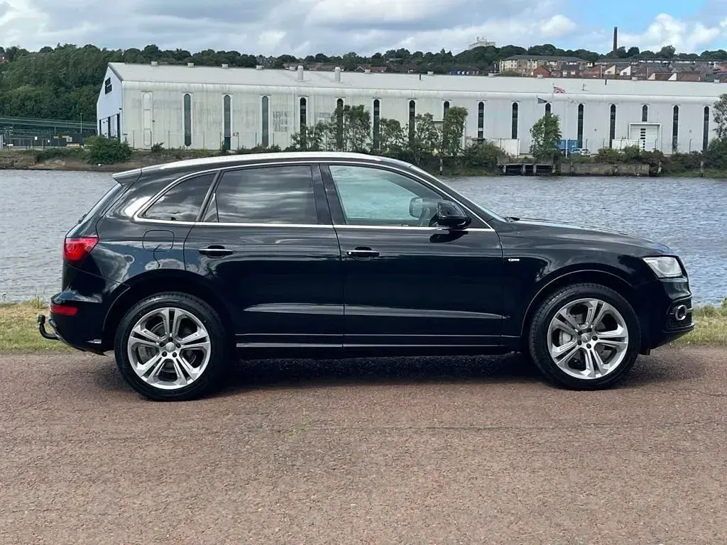 Used Audi Q5 S-line plus 190 HP (139 kW) 2015 Black SUV